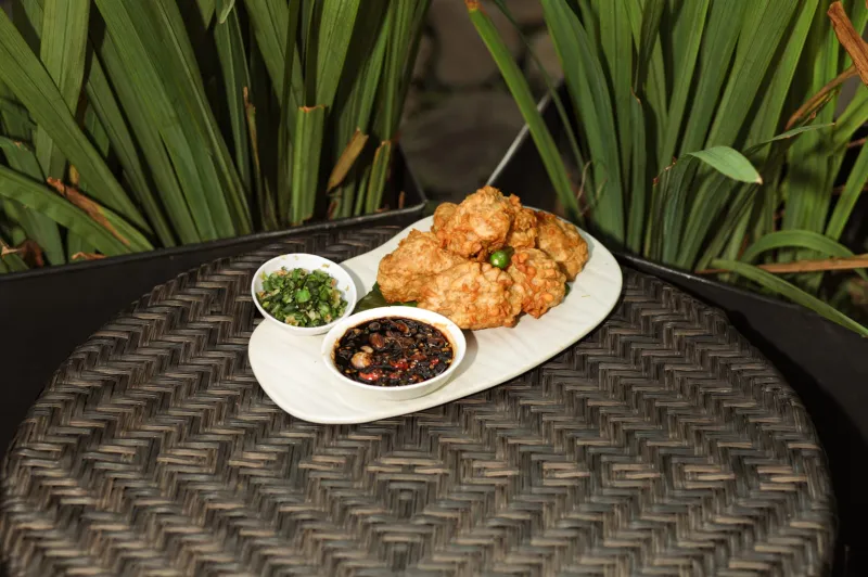 TAHU GORENG SAMBAL  PENCOK
